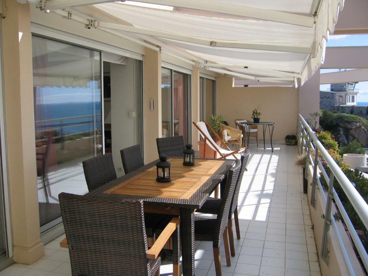 Luxury Apartment Facing The Mediterranean Сет Экстерьер фото